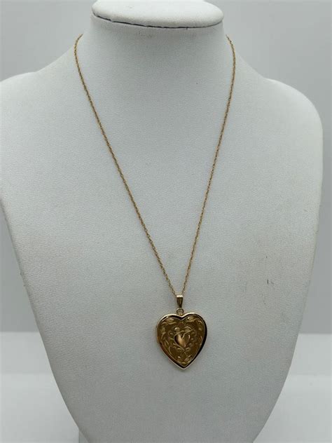 Lotj 14kt Gold Heart Locket Wchain 384g 16 Inches