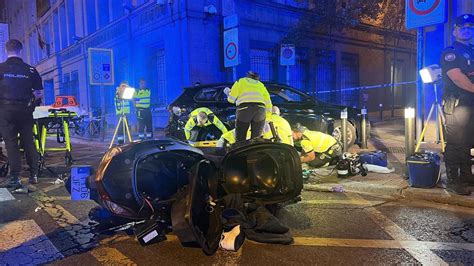 Motorista Herido De Gravedad En Accidente En Paseo Del Prado Madrid