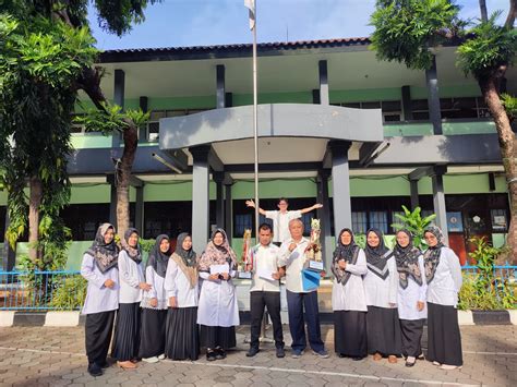 Guru Man Bogor Raih Juara Lomba Tenis Meja Dan Parade Baris