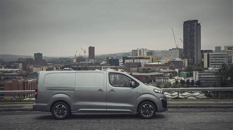 Vauxhall Is The UKS Best Selling Electric LCV Manufacturer In 2021