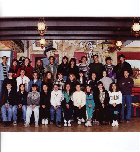 Photo de classe 2ACC de 1993 Lycée Maurice Genevoix Copains d avant