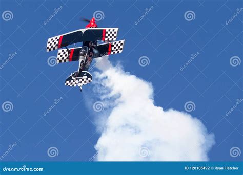 Skip Stewart Flying His Highly Modified Pitts S-2S Biplane Prometheus ...