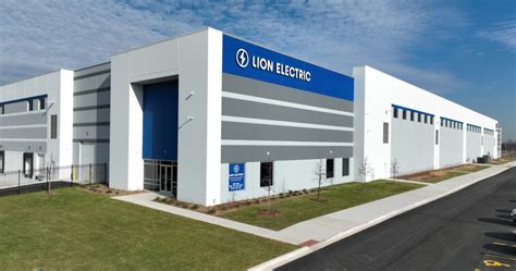 Lion Électrique célèbre l ouverture de son usine américaine Transport