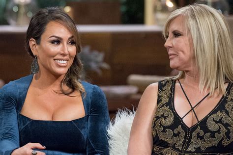 Rhoc Vicki Gunvalson Claps Back At Kelly Dodd Calls Her A Gold Digger