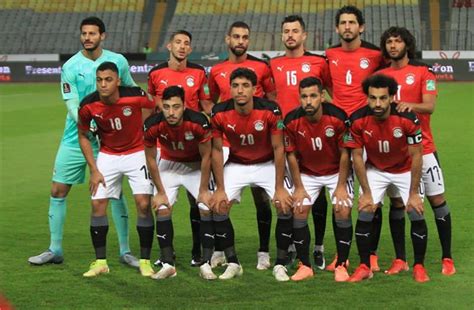 صور منتخب مصر يرتدي الأحمر أمام لبنان في كأس العرب بطولات