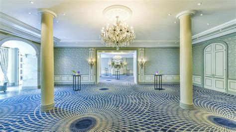 The River Room Wedding Reception Room In London The Savoy