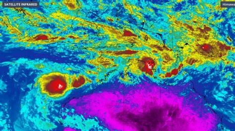 Cyclone Warning Nt Locals Warned To Prepare For Destructive Winds