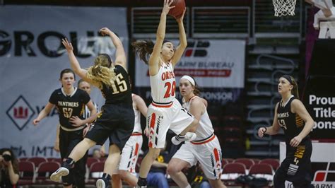 Thursday updates from the Iowa girls basketball tournament | USA TODAY High School Sports