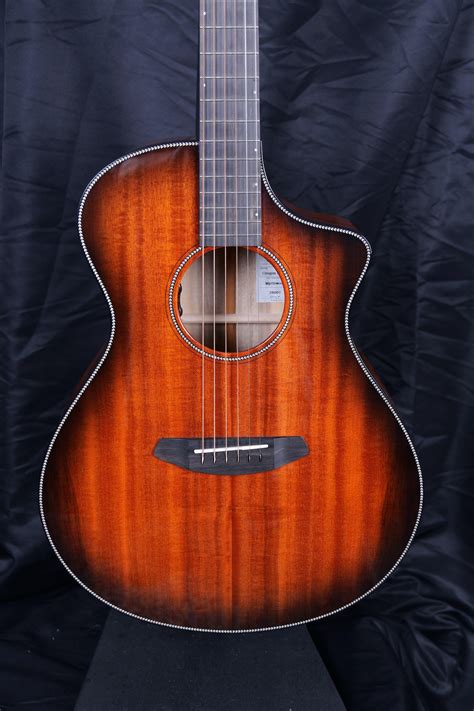 Breedlove Oregon Concert Ce Myrtlewood Bourbon Burst Muddy River Guitars