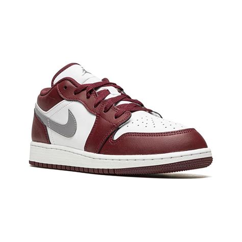 Jordan Jordan Air Jordan 1 Low Cherrywood Redcement Grey White 553560