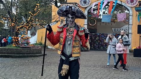 Plaza De Los Muertos Halloween Bobbejaanland Youtube