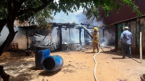 Familias Perdieron Todo Tras Incendio De Casas En Canindeyú Y Concepción Última Hora