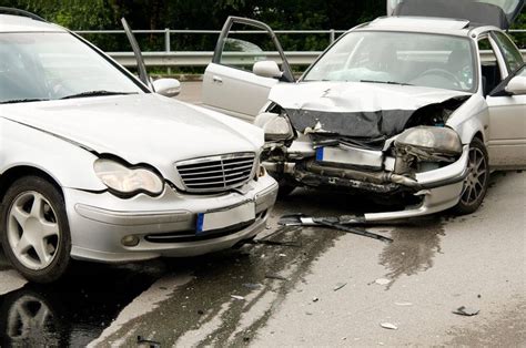 Steps to Take After a Minor Car Accident - Weaver & Associates