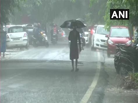 Rain Lashes In Several Parts Of Odisha S Bhubaneswar