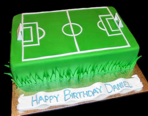 Nada's cakes: Soccer Field Birthday Cake - by Nada's Cakes Canberra