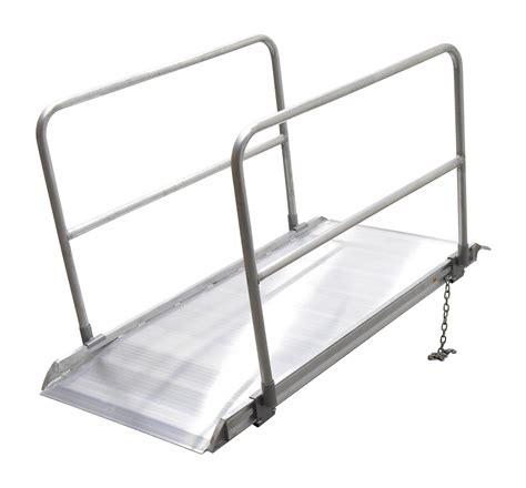 Aluminum Walk Ramps With Aluminum Handrail