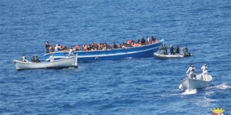 Migranti Nuovo Naufragio Al Largo Della Tunisia Almeno Dispersi