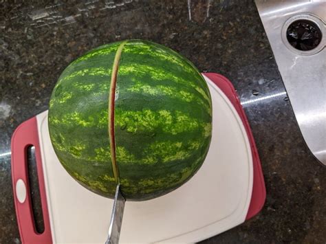 How Do You Cut Watermelon 5 Easy Surprising Ways