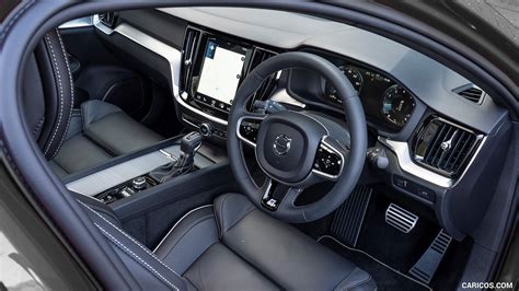 2019 Volvo S60 T5 R-Design (UK-Spec) | Interior