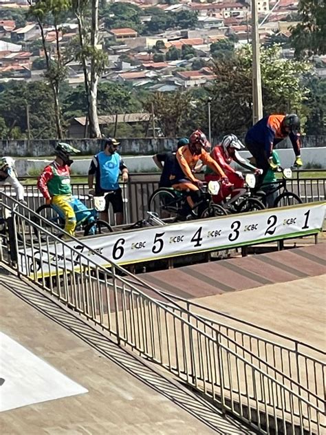 Bicicross Clube De Toledo Participa De Competi O Em Londrina E