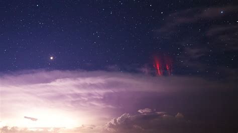 Red Lightning Science Behind The Weather Phenomenon Space