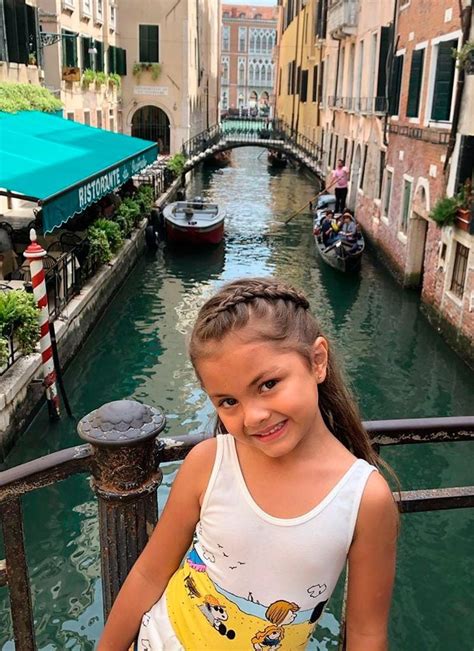 Rafaela La Hija De Cristian Castro De Vacaciones En Italia Foto 4