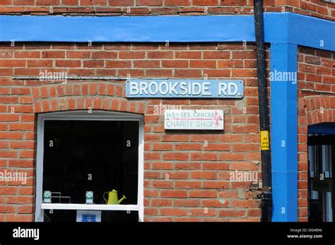 Brookside Road Sign Hi Res Stock Photography And Images Alamy