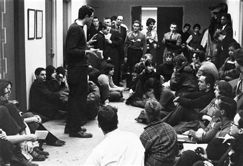 Bernie Sanders Civil Rights Photo Called Into Question Time