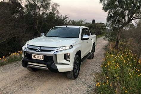 Auto Review 2020 Mitsubishi Triton GLS Premium