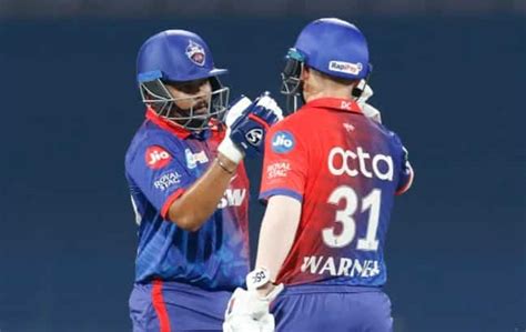 Ipl Delhi Capitals Opener Prithvi Shaw Admitted To Hospital With