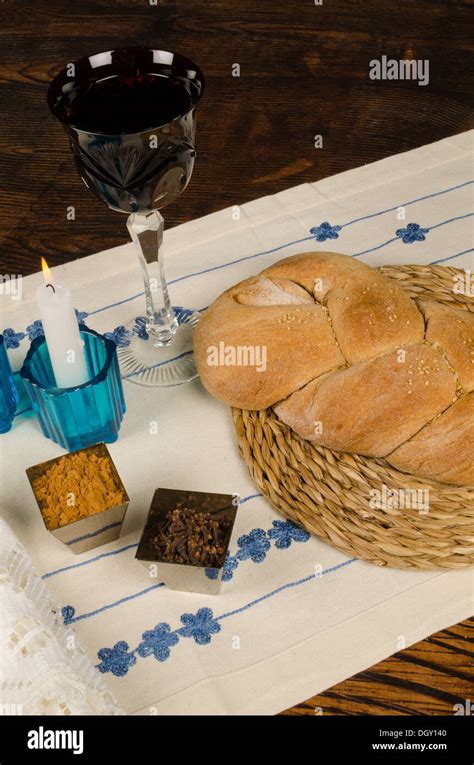 Wholemeal Challah Bread The Healthy Version Of The Hanukkah Classic