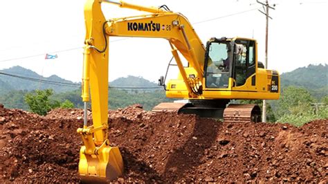 Komatsu roll out more affordable midsize 20-ton-class excavators in ...