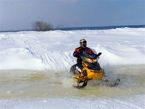 Meltdown Snowmobile Trail Conditions Riding Tips / Intrepid Snowmobiler