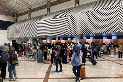 Penumpang Bandara Juanda Terus Meningkat Saat Mudik Lebaran ANTARA