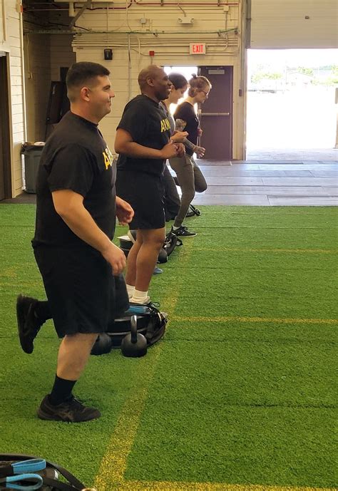 Fort Drum Soldiers practice efficient running techniques with H2F program | Article | The United ...