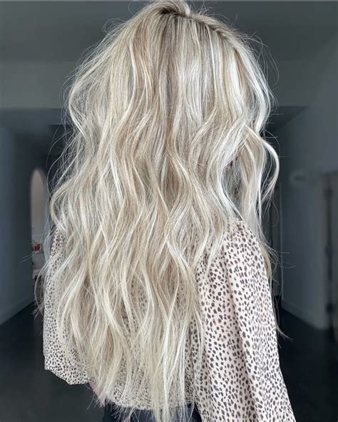 Pin By Stephanie Henneman On Loving My Hair And Style Ideas Bright Blonde Hair Summer