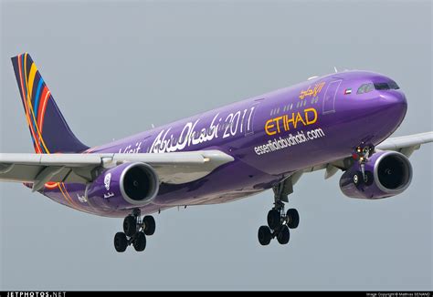 A Afa Airbus A Etihad Airways Matthias Senand Jetphotos