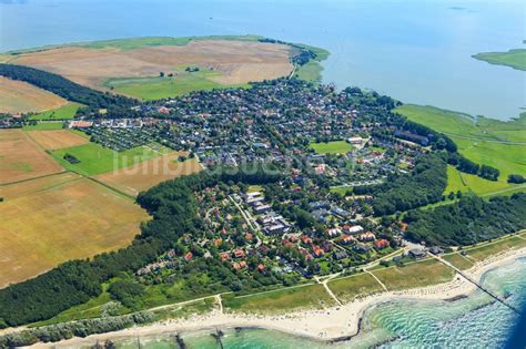 Wustrow aus der Vogelperspektive Küsten Landschaft am Sandstrand der