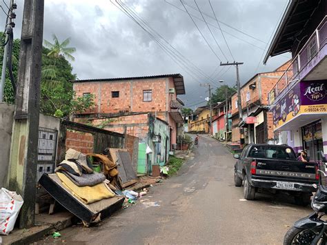 Após alagamento moradores do bairro Redenção relatam ausência da