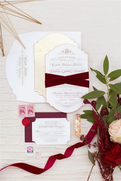 32 Gorgeous And Refined Velvet Wedding Ideas Weddingomania