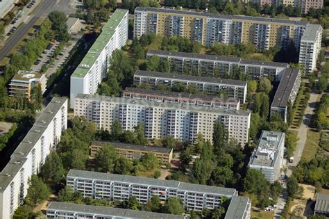 Berlin Aus Der Vogelperspektive Plattenbau Hochhaus Wohnsiedlung In