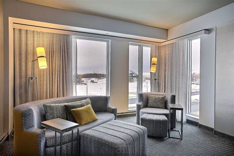 Quebec City Hotel Suites | Courtyard Quebec City