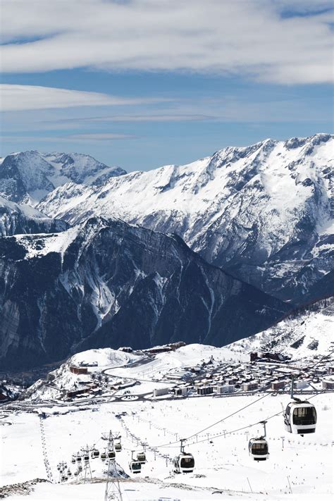 Alpe Dhuez Named Top Ski Resort In Europe 2020 Tatler Philippines