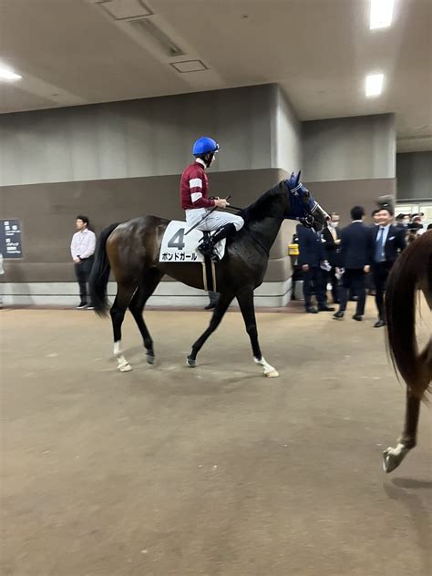 夕刊フジ競馬班 On Twitter 東京5rでダミアン・レーン騎手を背に新馬勝ちしたボンドガール（美浦・手塚貴久厩舎、牝2歳、父ダイワ