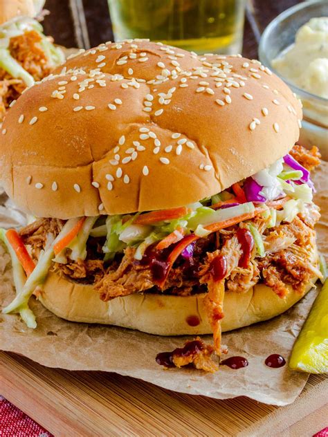 Best Dishes To Serve With Pulled Pork Plus Leftover Ideas