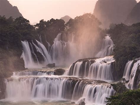 Top Waterfalls in Asia, The Largest Waterfall in Asia