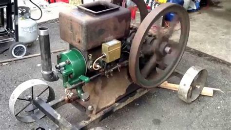 Plessisville 5hp Hit And Miss Engine Youtube