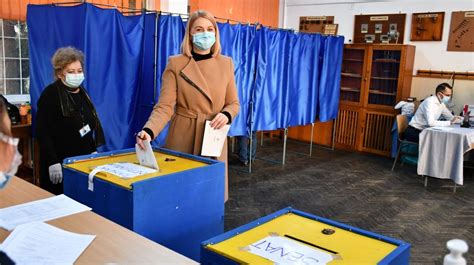 FOTO La vot cu prefectul Mara Togănel Stiri din Mures Stiri Targu