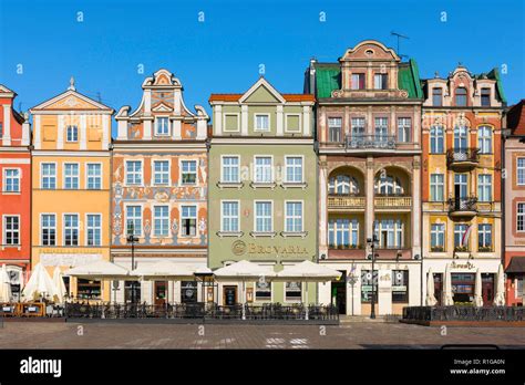 Poznan Square Scenic View Of Colorful Baroque Houses In The Market