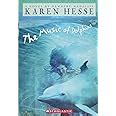 The Music of Dolphins: Hesse, Karen: 9780590897983: Amazon.com: Books